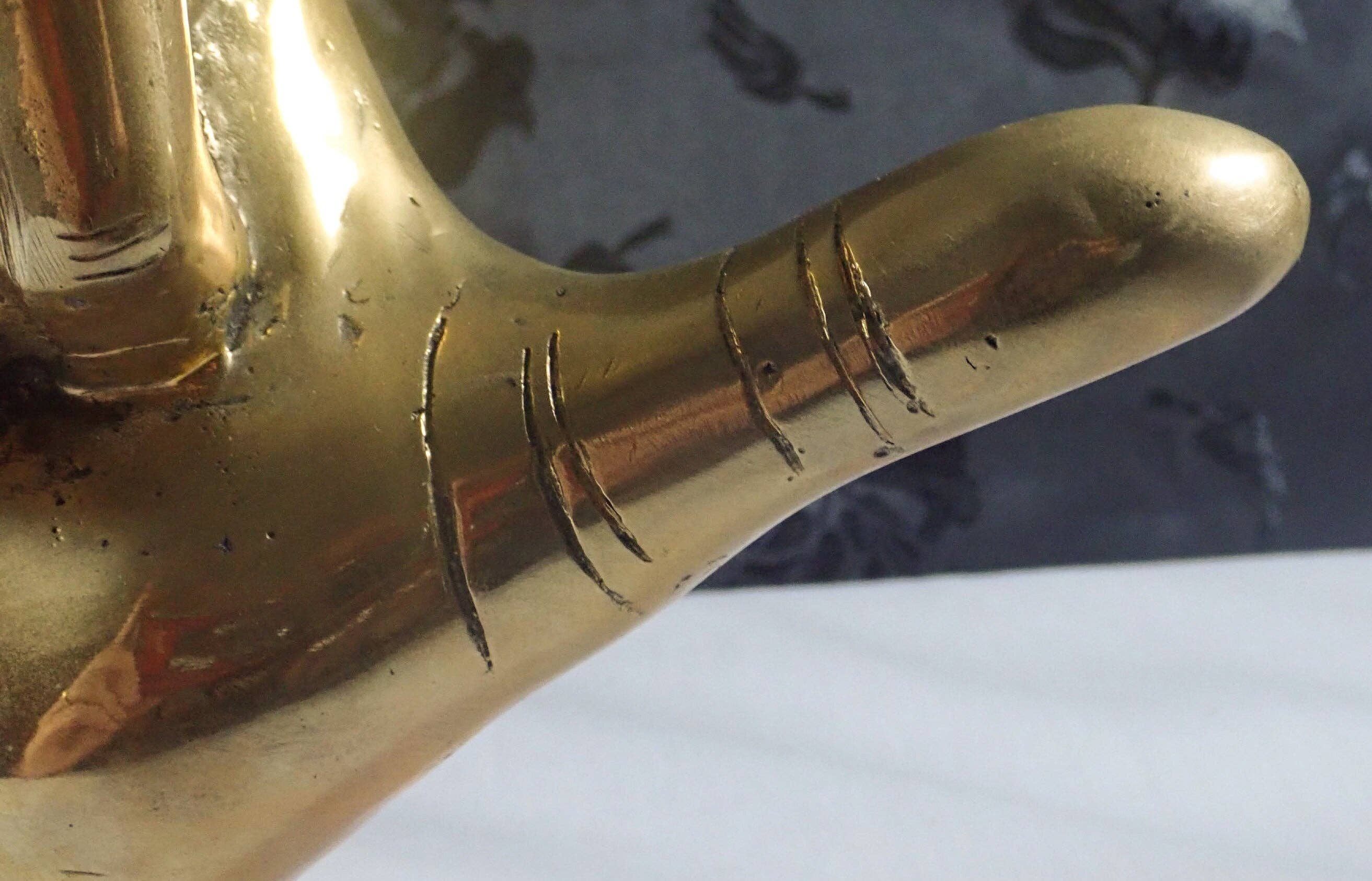 Ubud Glass - Venta al por mayor Artículo decorativo de mesa - Mano decorativa de latón "Hang Loose"5