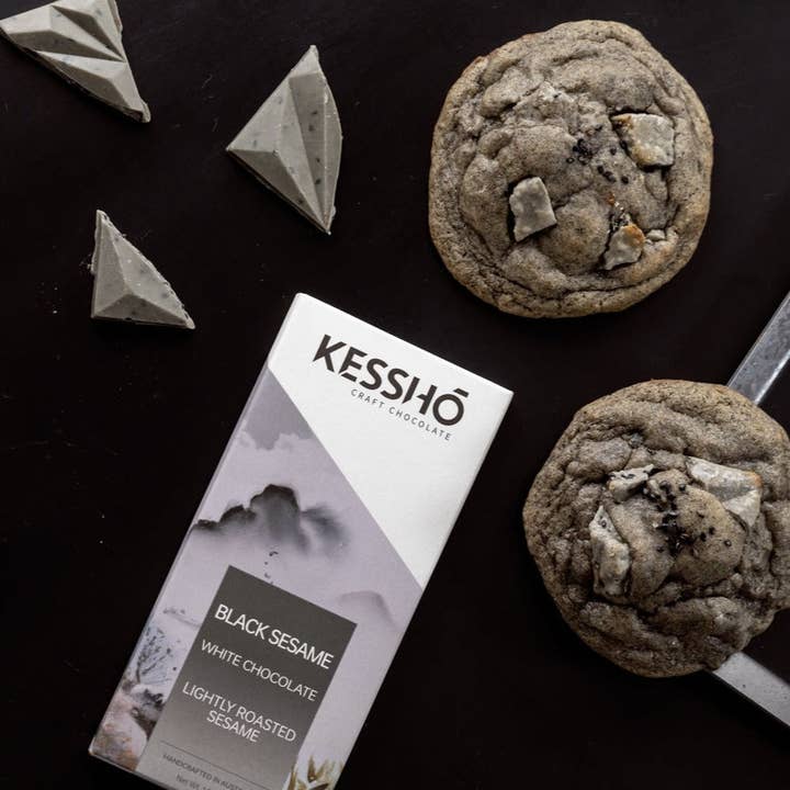 KESSHŌ - Wholesale Cookie - Black Sesame White Chocolate Chunk Cookies –6 Pcs1