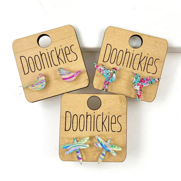 Acryl lente oorbellen met studs voor wholesale door Doohickies