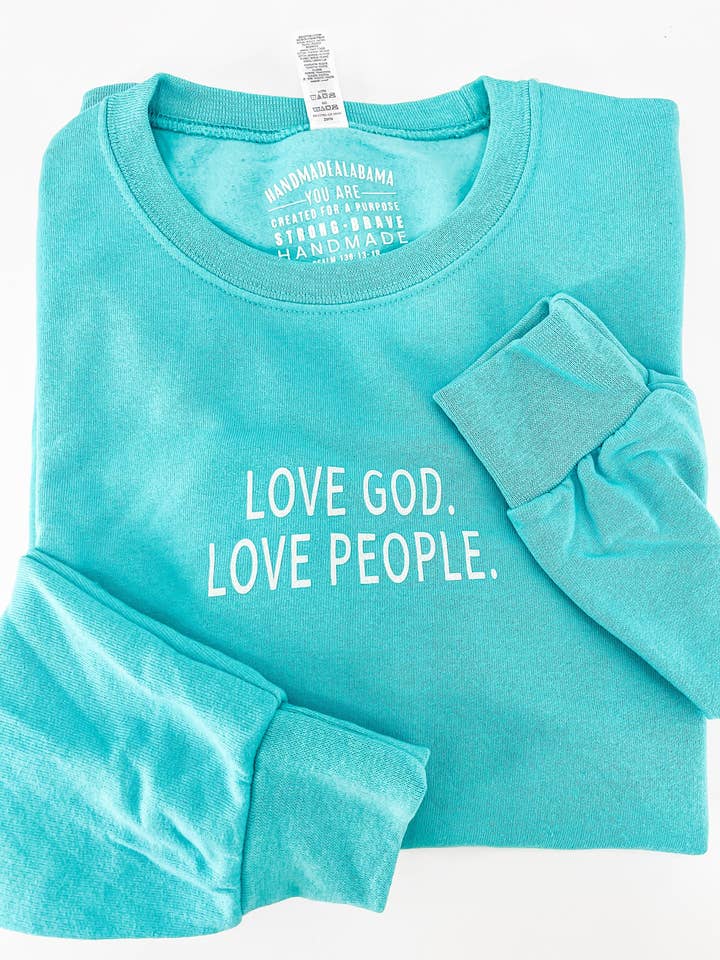 Ik hou van God. Ik hou van mensen. Sweatshirt voor wholesale door Hand Made Alabama