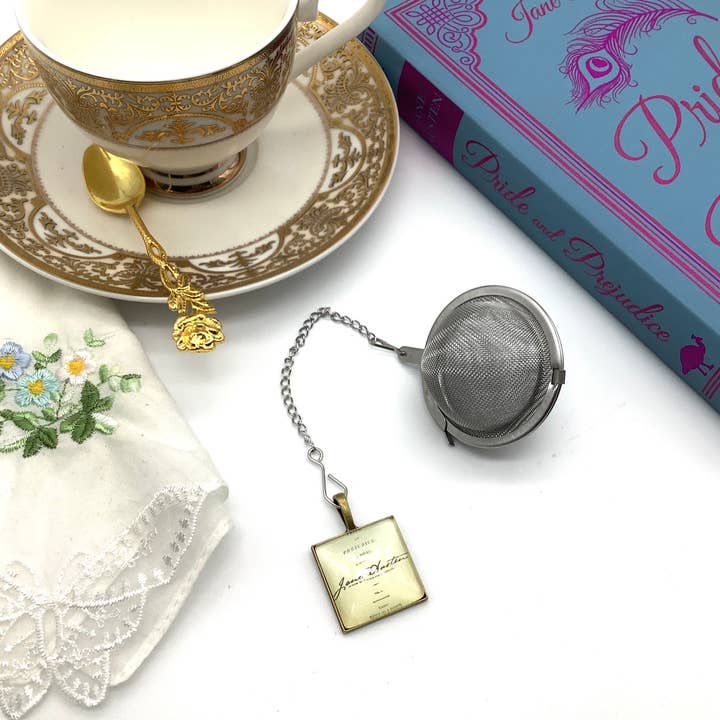 All Little Cute Things - Wholesale Tea Strainer/Infuser - Tea Ball infuser Jane Austen Pride and Prejudice book lover
