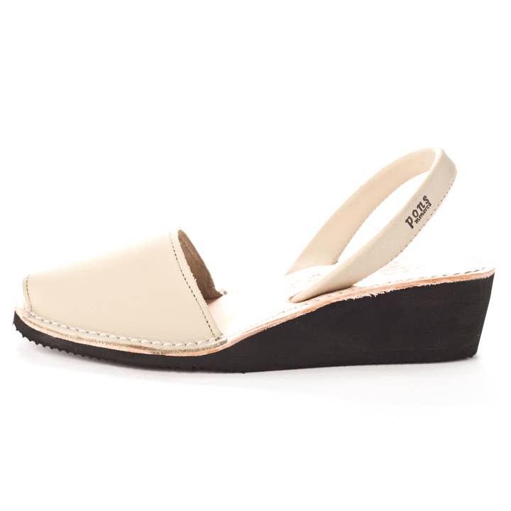 Pons Wedge - Sand for wholesale by Pons