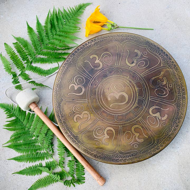 Lungta Imports – Großhandel Meditationszubehör – Tibetischer Om Gong-Durchmesser handgemacht, Tempel-Gong-Heilung, Achts