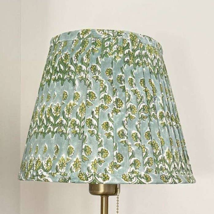 Abat-jour plissé | Menthe pour la vente par Aakriti