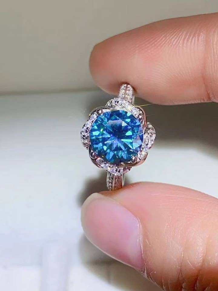 2 karat koboltblå briljant rundskuren moissanit platina över ren sterlingsilverring för wholesale av Sparkala