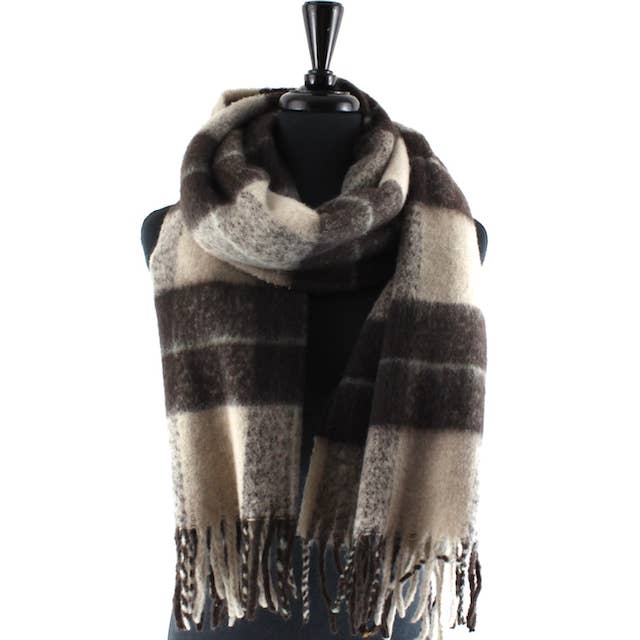 Pretty Persuasions - Wholesale Scarf - Unisex - S24136 Fuzzy Plaid Scarf1