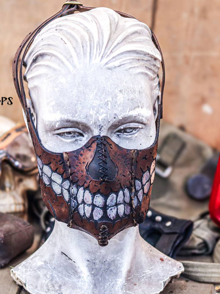 Zombie lederen gezichtsmasker voor wholesale door Outcast Props