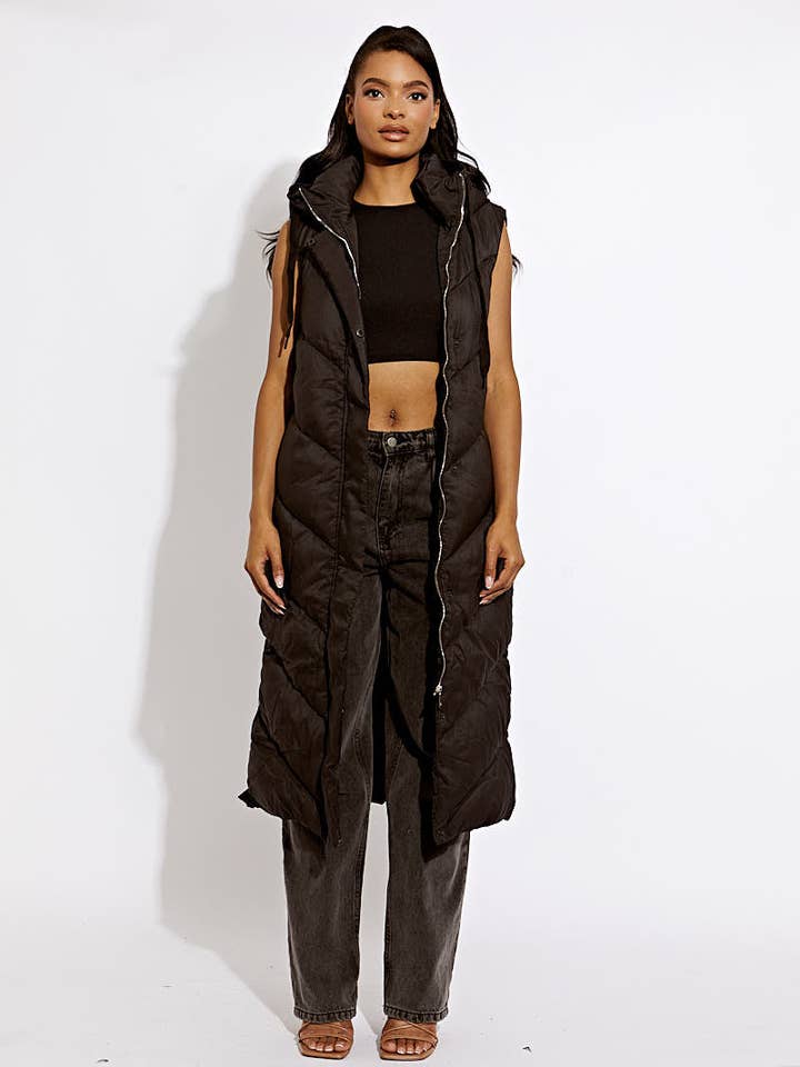 Stylewise Direct - Wholesale Outerwear Vest - Women’s - Turtle Neck Hooded Longline Padded Gilet1