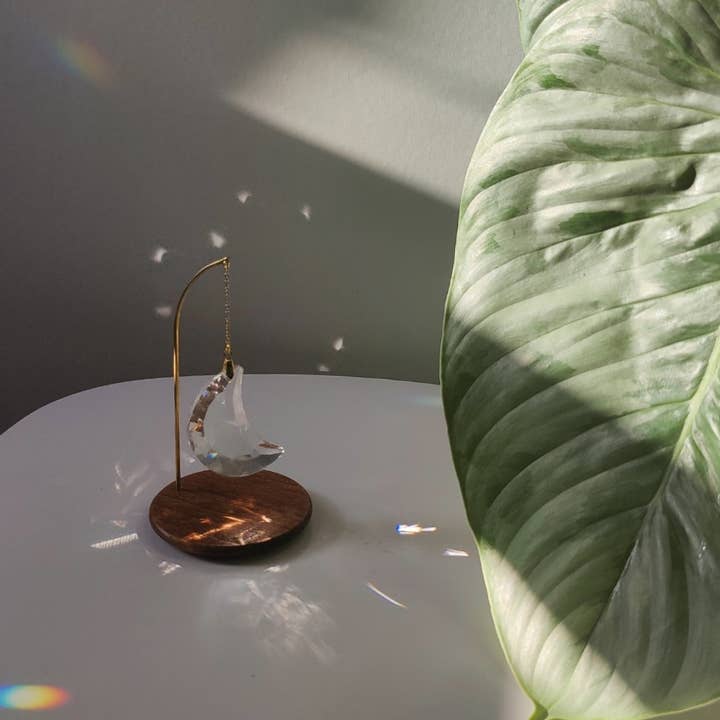 Atelier Intuitive - Vendita all'ingrosso Decorazione - MYSTIQUE • Suncatcher da appoggiare | Decorazione luna cristallo1