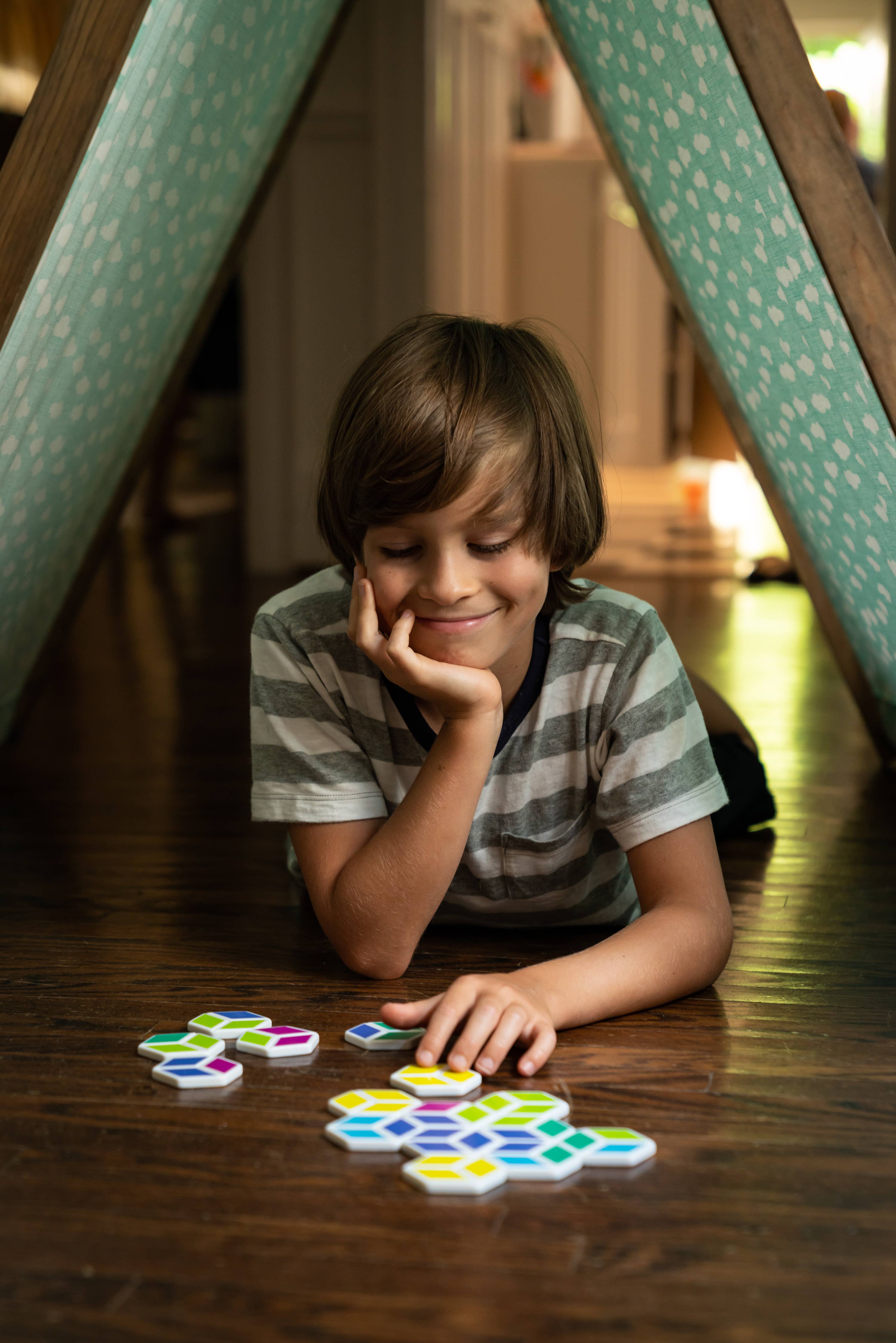 Möbi Games Inc. - Wholesale Brain Game - Kids - Stellö Color Matching Game4