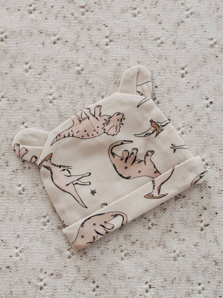 Bonnet - Rétrosaure pour la vente par Bencer & Hazelnut