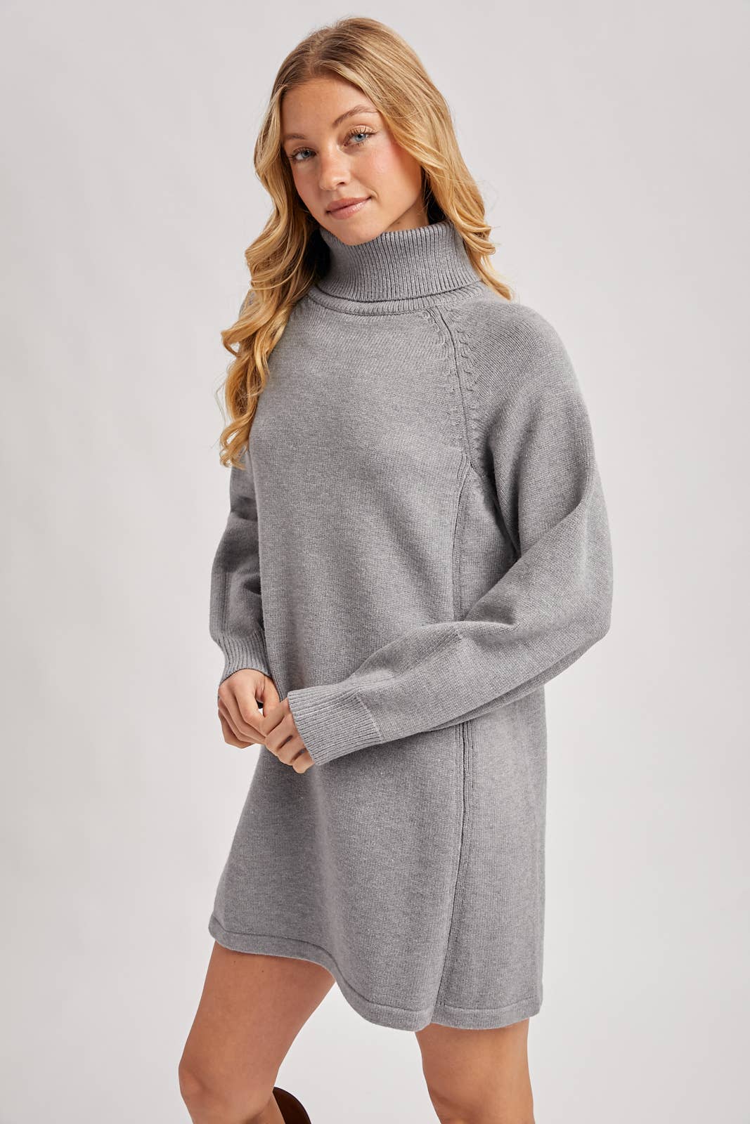 Bluivy – Großhandel Kleid – Damen – Pulloverkleid mit Rollkragen3