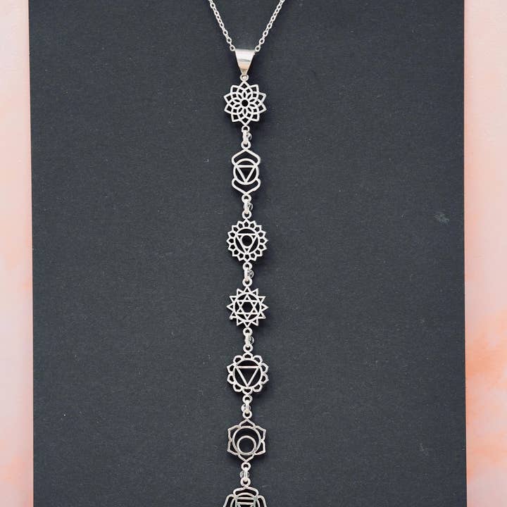 Kaali Boutique - Wholesale Pendant/Charm Necklace - Seven 7 Chakras Necklace / Hypoallergenic / Silver / Yoga / Reiki / Boho / Hippie / Rustic / Ethnic / Crystals / Third Eye / Illuminati7
