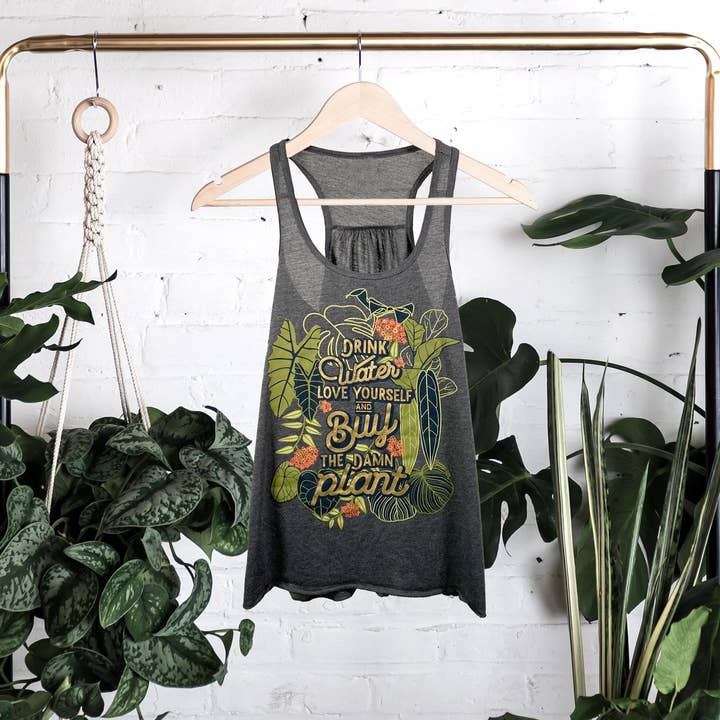 Variegate Design – Engroshandel T-shirt med print - Dame – Drik vand, Elsk dig selv, Og køb den forbandede plante.4