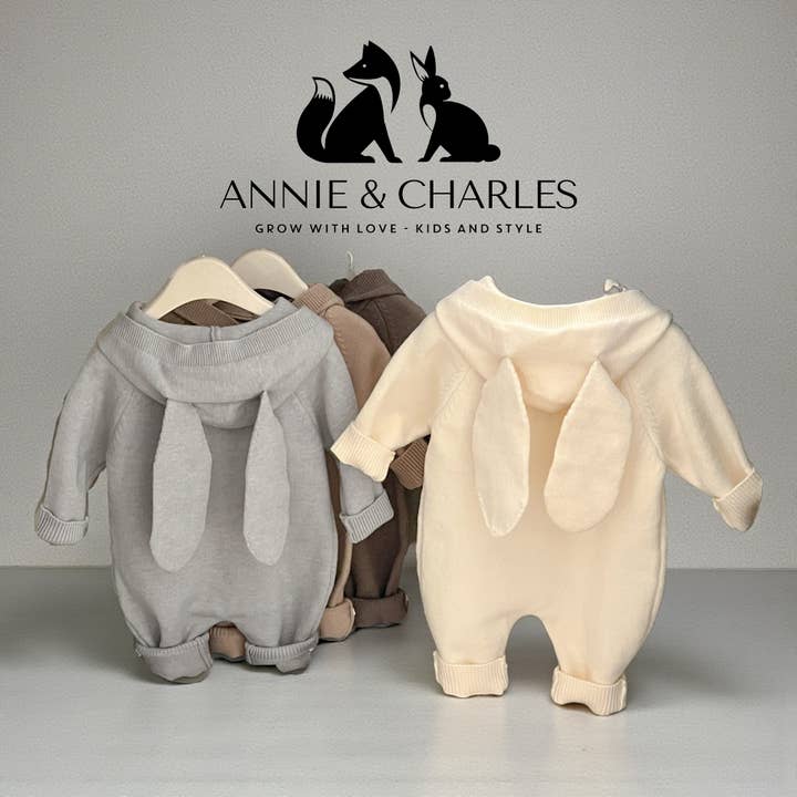 Annie & Charles® Strickoverall mit Hasenohren „HOPPY“ für den Großhandel von Annie & Charles