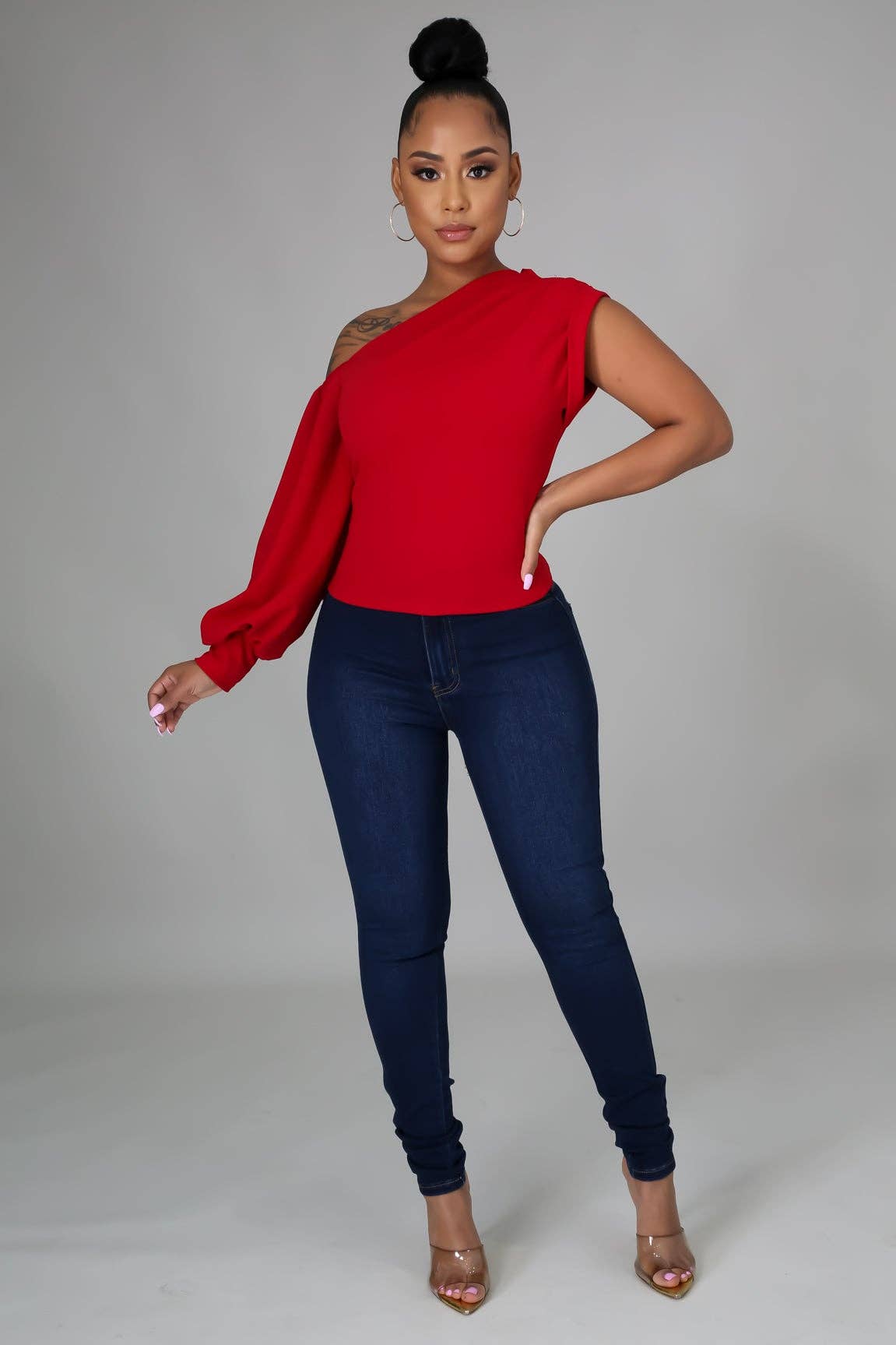 5besties inc - Vente Chemisier – femme - HAUT À MANCHES BULLES À UNE ÉPAULE5