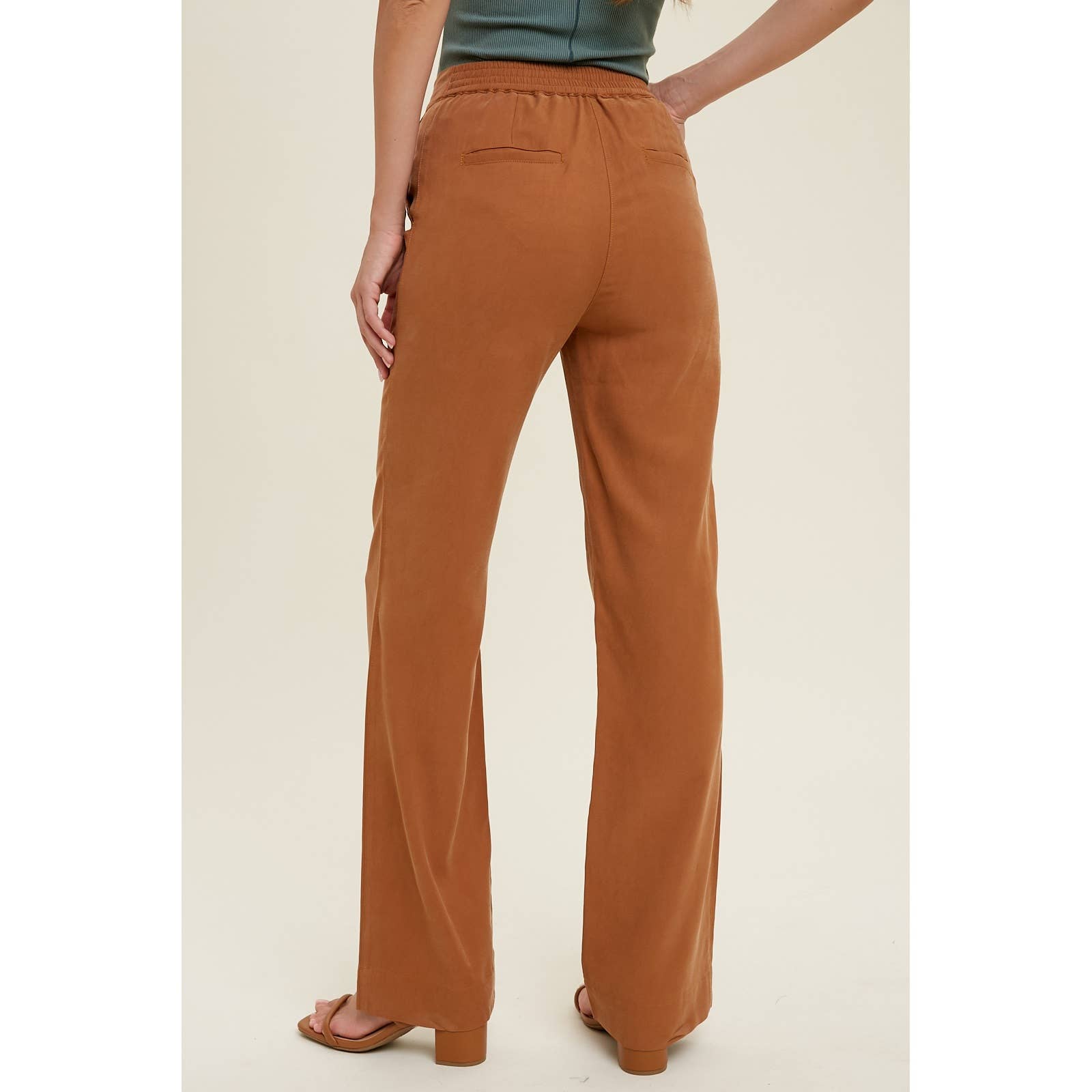 Wishlist Apparel - Wholesale Pants - Women's - BUTTON-UP DETAIL PANTS WITH POCKETS / WL22-73242