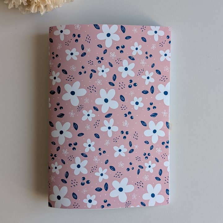 Avril & Novembre – wholesale Anteckningsbok – Häftad anteckningsbok linjerad - Små blommor - Rosa - A5 eller A6