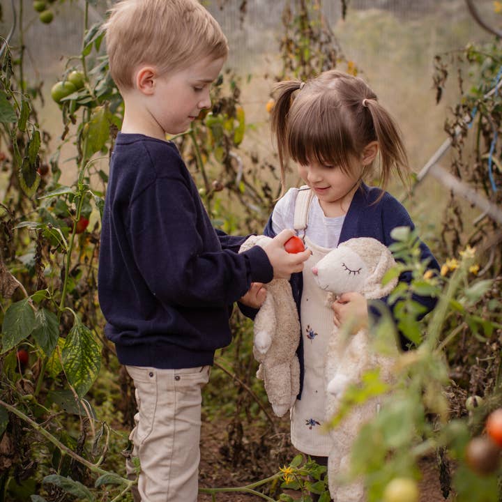 Cuddly Animal Sheep large | linen for wholesale by Senger-Naturwelt