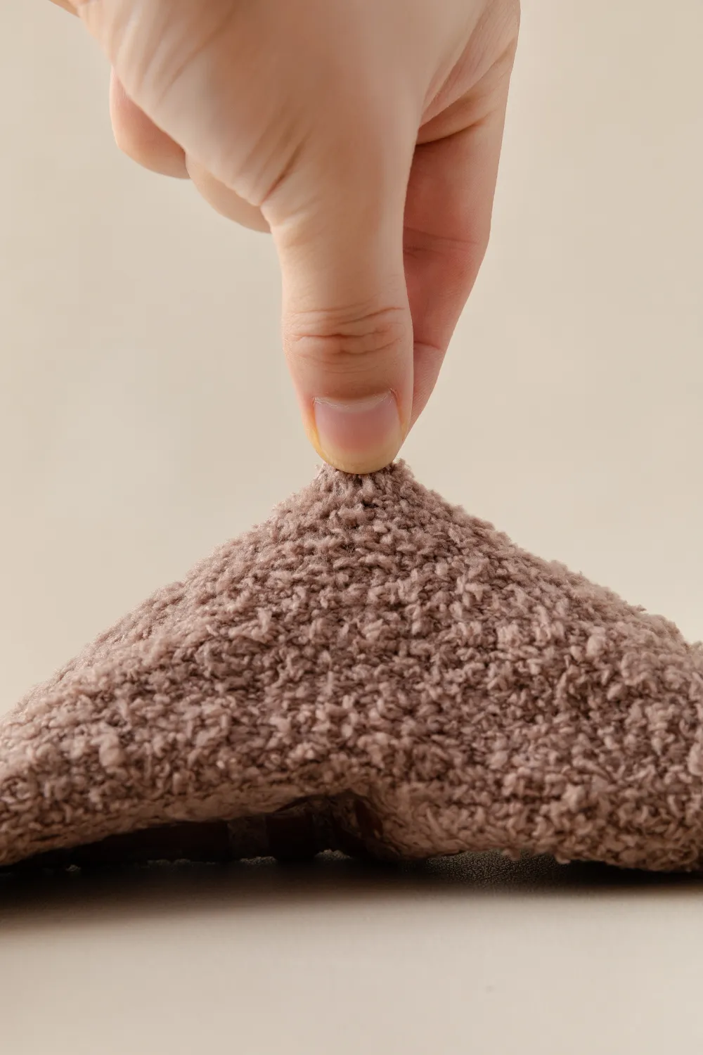 Marc JoJo – wholesale Socks – Women's – 🧘 ♀️🛋️ Non-Slip Fuzzy Yoga and Home Socks7