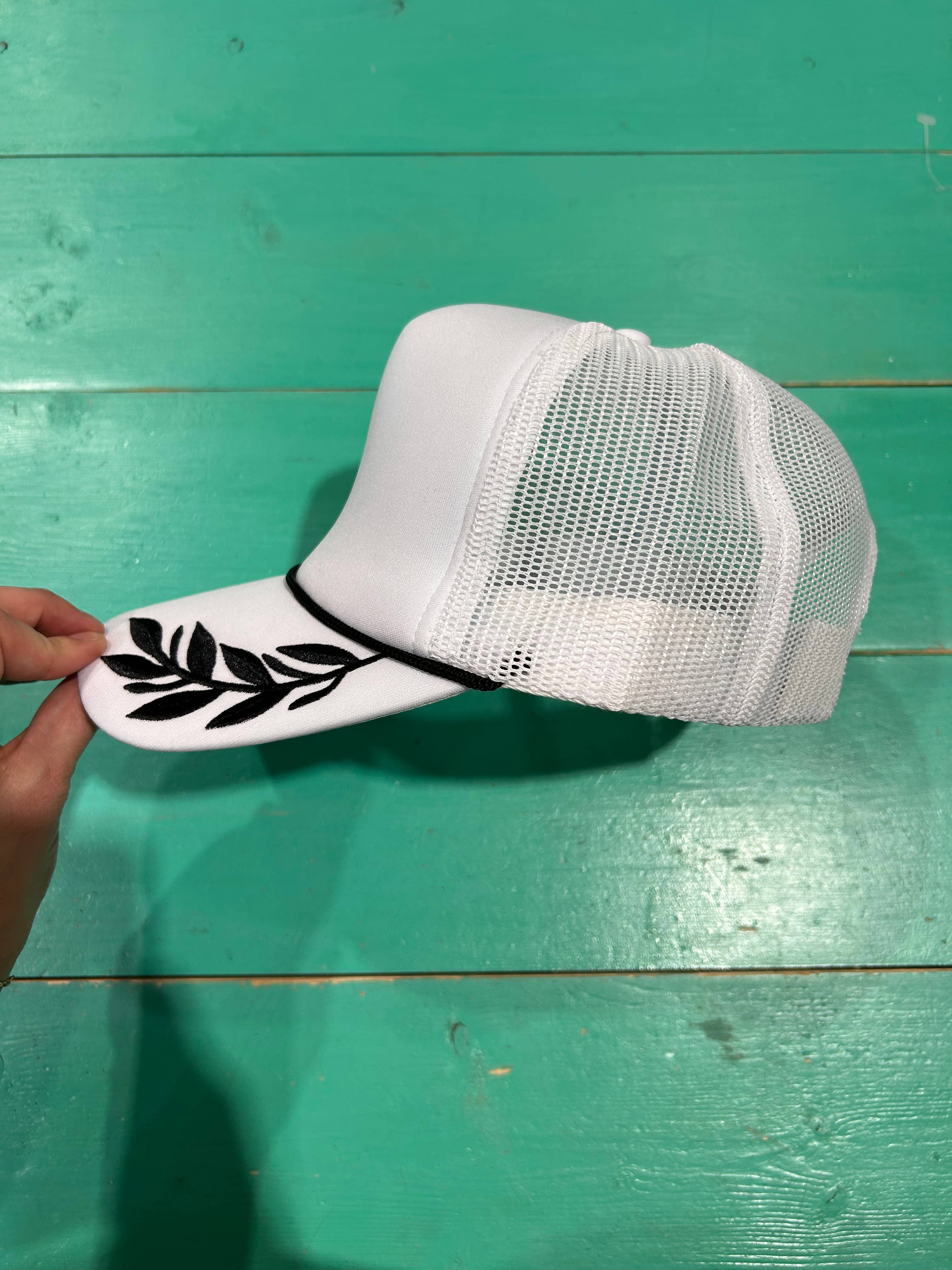 Vibes Hat Company - Vendita all'ingrosso Cappellino  da camionista - Unisex - Vibes White Captain Foam Trucker | Cappello Bar | Cappelli Bianchi4