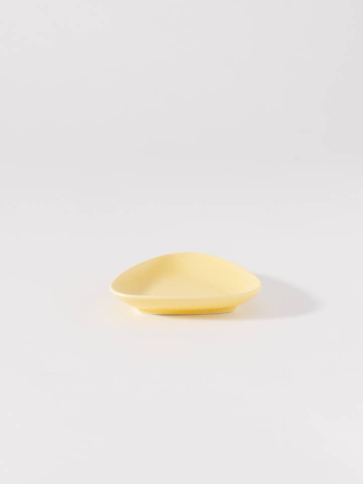 Mini piatto Mino Ware «Obanzai» giallo per la vendita all'ingrosso da parte di LAKOLE