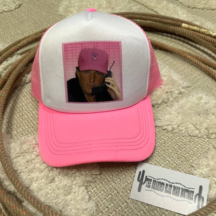 Cappello Trucker 1-800-MAGA per la vendita all'ingrosso da parte di The Branded Blue Roan
