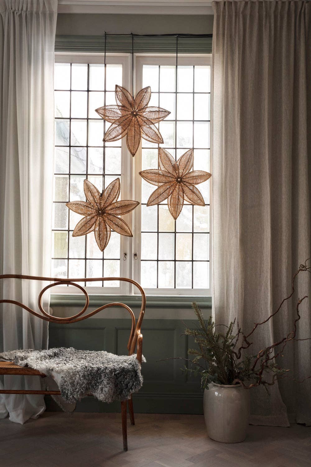 The Straw Studio - Wholesale Chandelier/Hanging Light - Winter Flower Lamp3