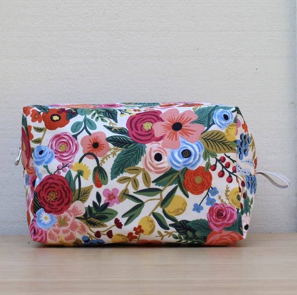Dana Herbert - Wholesale Toiletry Bag - Women's - The Large Dopp Kit21