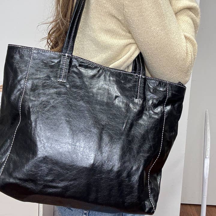 Black Special - Handcrafted Leather Tote Bags for wholesale on Faire2