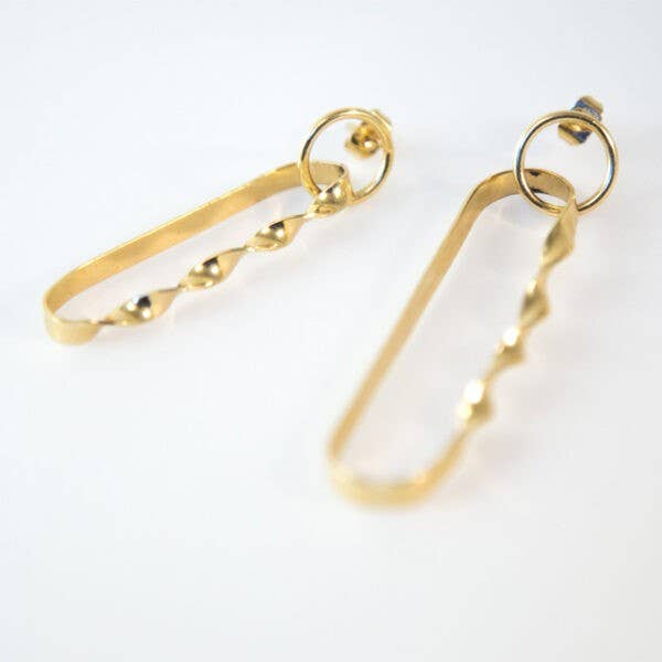 Orecchini Twist per la vendita all'ingrosso da parte di MaïMaï Bijoux