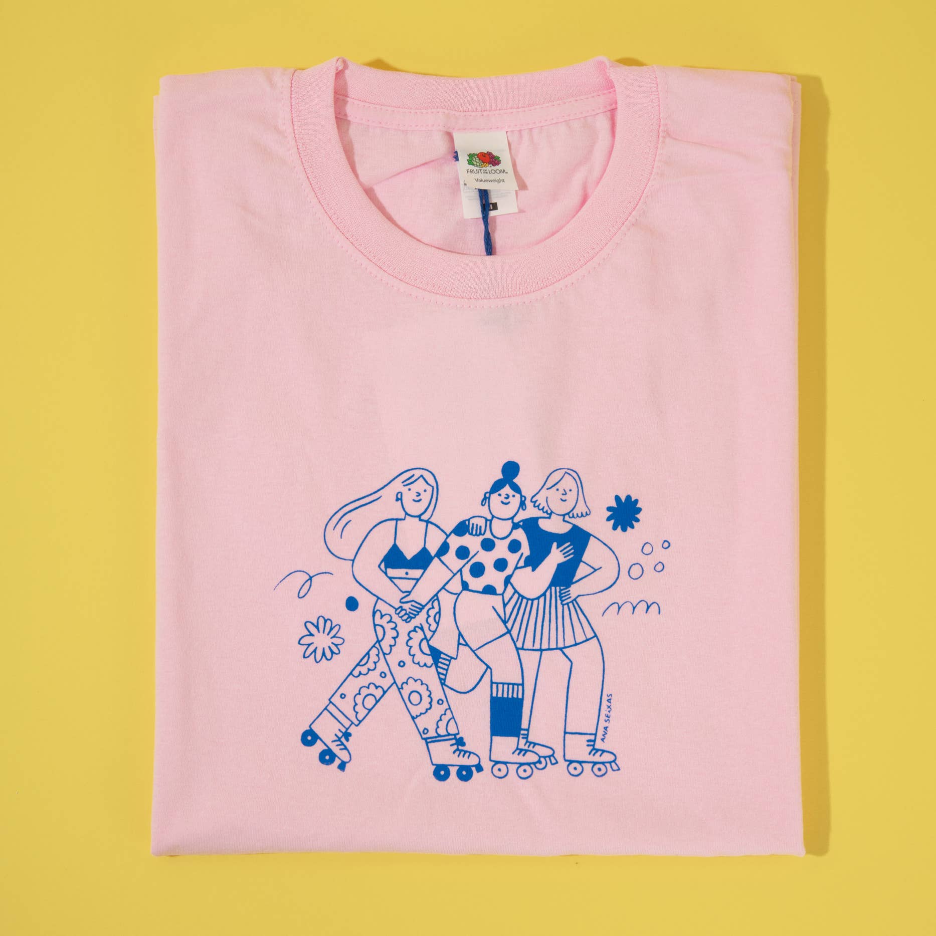 Ana Seixas - Vendita all'ingrosso Maglietta serigrafata - Donna - T-shirt rosa chiaro con stampa di ragazze su pattini a rotelle - Ana Seixas2