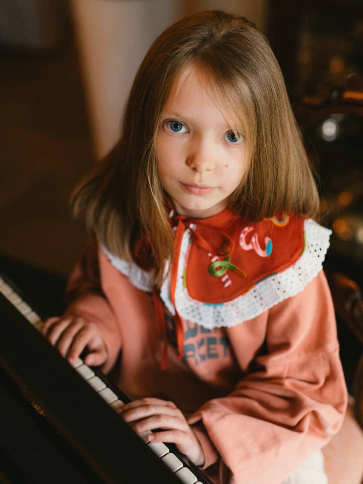 Flo Orchid for wholesale by OÛCOLLIE