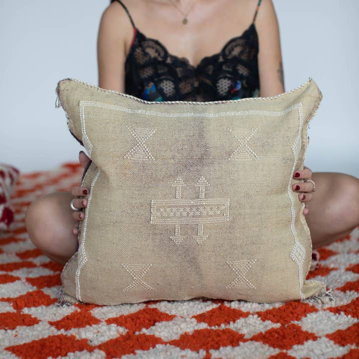 Voyage - Wholesale Throw Pillow Cover - Moroccan Cactus Silk Pillow Covers15