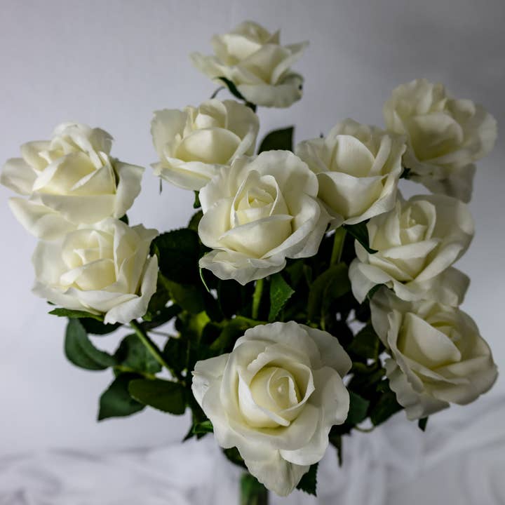 Rose blanche Real Touch - Open Bloom pour la vente par Realistic Artificial Flowers