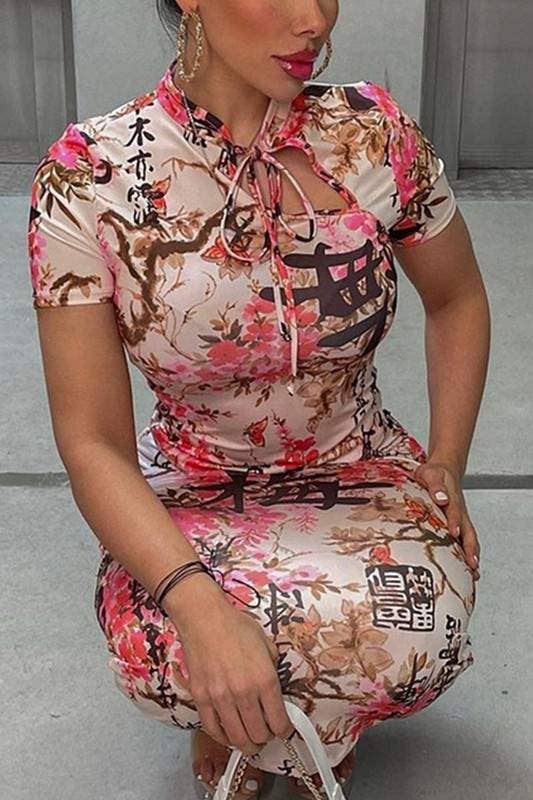 ROSE Robe chinoise midi à fleurs en vente sur Faire5