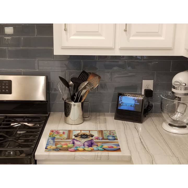 Decoração Tábua de Corte Pekingese de Páscoa DAC6866 por atacado de Caroline's Treasures