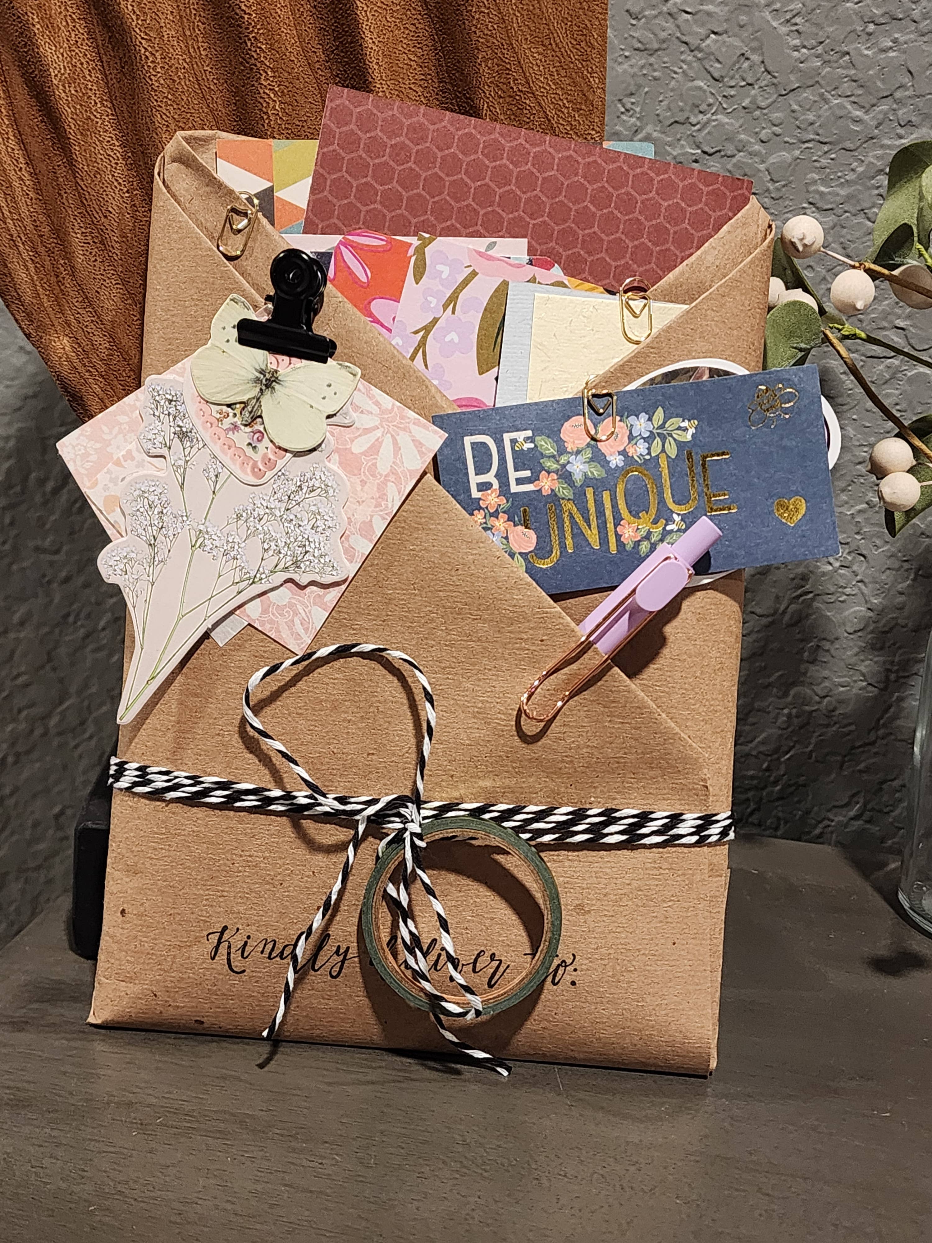 Junk Journal Mama - Wholesale DIY Craft Kit - Junk Journal Kit - Starter/Blind1