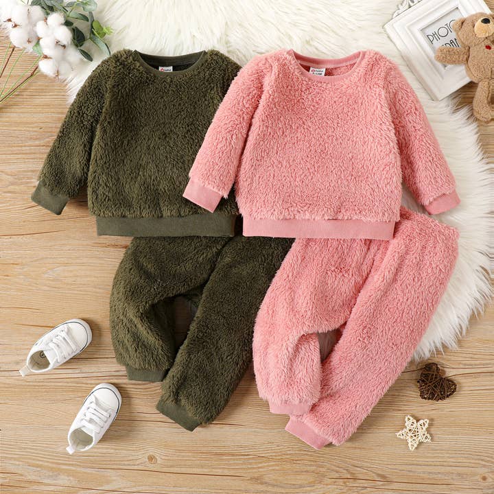 2pcs Baby Boy/Girl Thermal Fuzzy Pullover and Pants Set for wholesale by PatPat