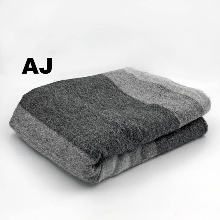 Plaid Alpaga at Home Alpaga pour la vente par Choice Alpaca Products