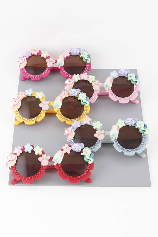 MULTICOLOR KIDS Sequin Charms Sunglasses for wholesale on Faire1