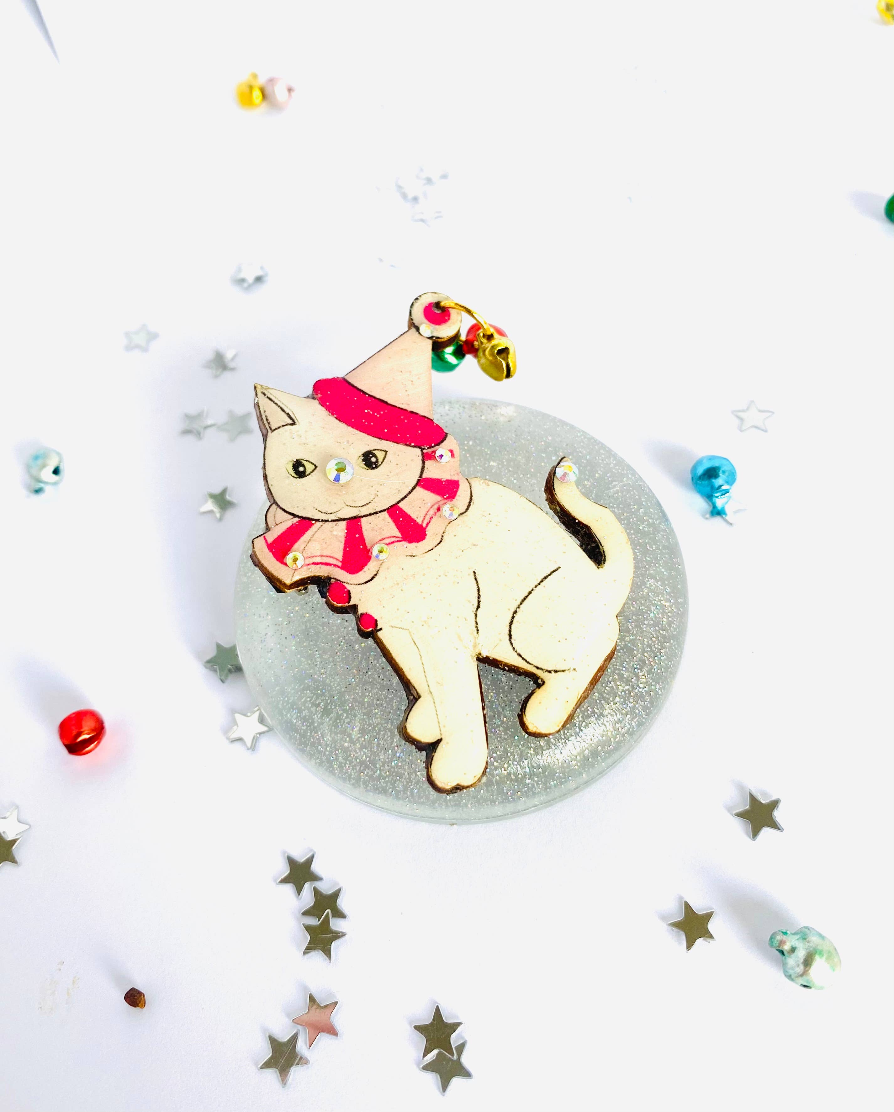 Rosie Rose Parker - Vente Broches - Broche clown en forme de chat scintillant, broche festive, broches de Noël3