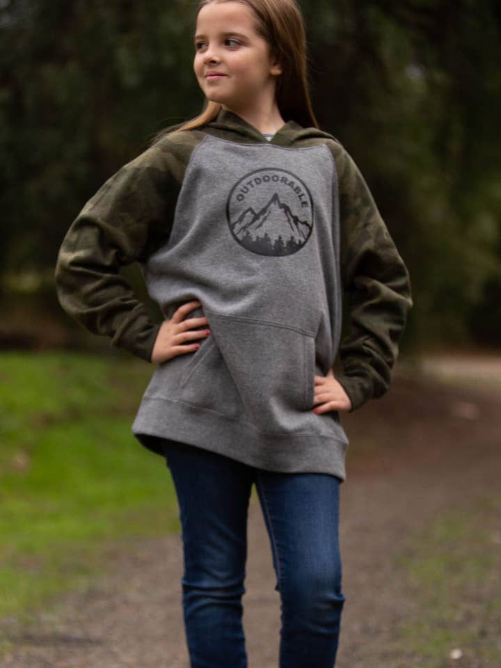 Outdoorable Apparel - Vente Sweat à capuche – enfant - Sweat à capuche noir camouflage2