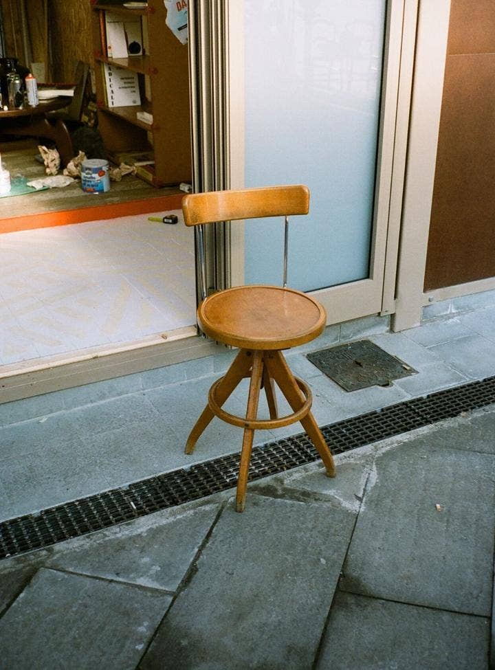 Timeless Goods Store - Wholesale Puzzle - Adult - Italian Chair Fine Art Jigsaw Puzzle