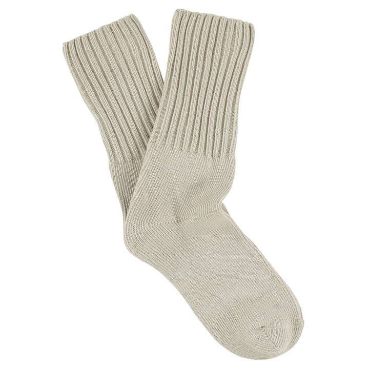 ESCUYER - Wholesale Socks – Women's - Women Crew Socks - White Pepper1