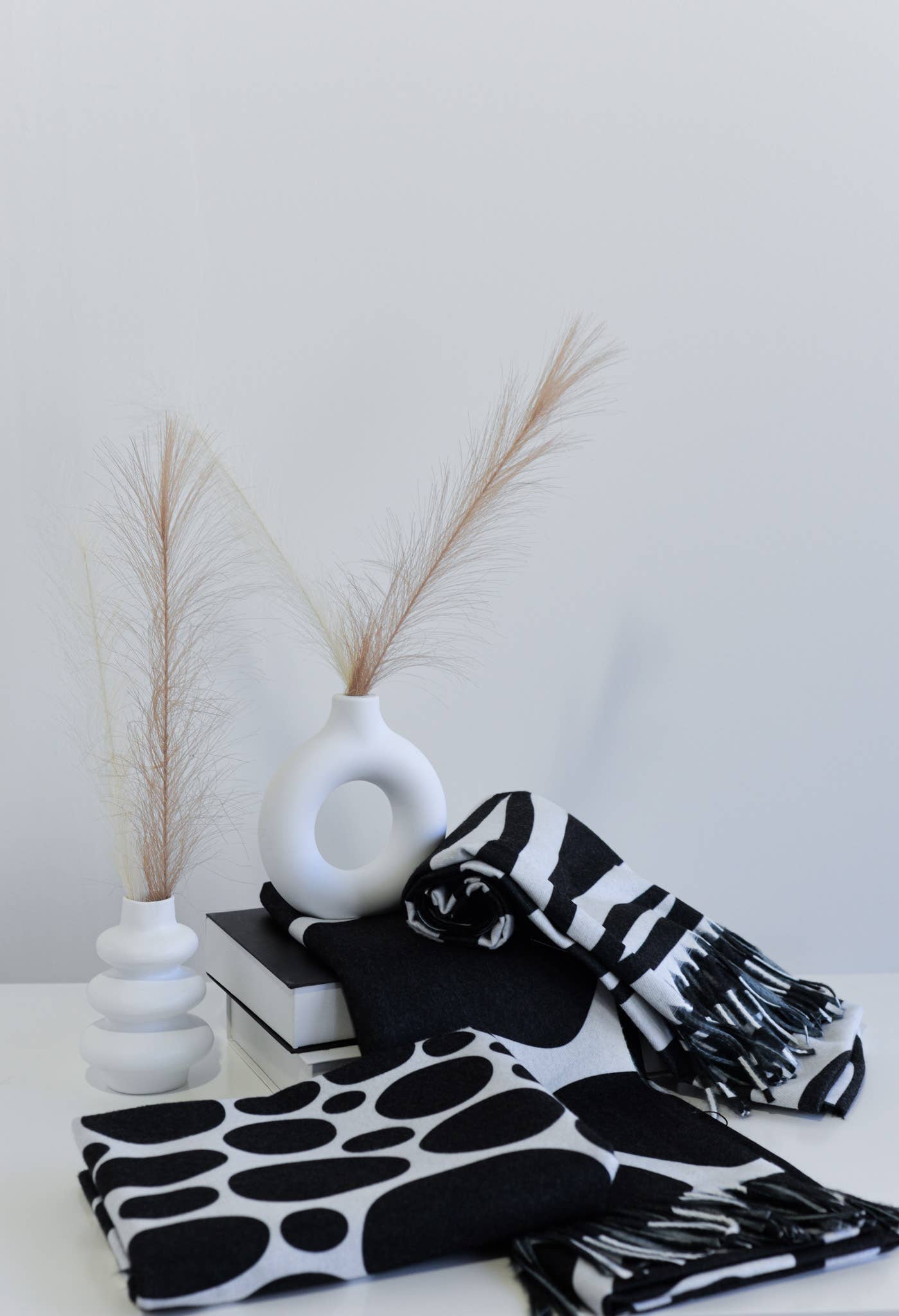 NOCO - Wholesale Scarf - Women's - Pashmina B&W Animal Print - Pack of 3 units1