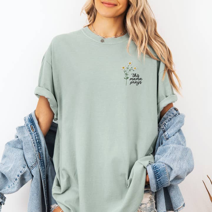 Scripted Pearl - Wholesale T-Shirt - Women's - This Mama Prays Daisy Embroidered Comfort Colors T Shirt1