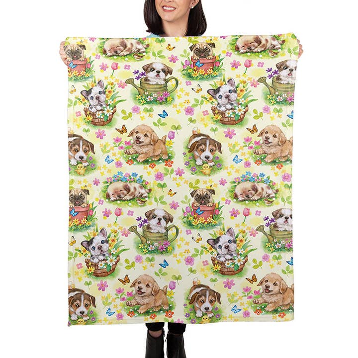 Couverture Minky pour bébé Chiots de printemps 30" x 40" pour la vente par Artopia