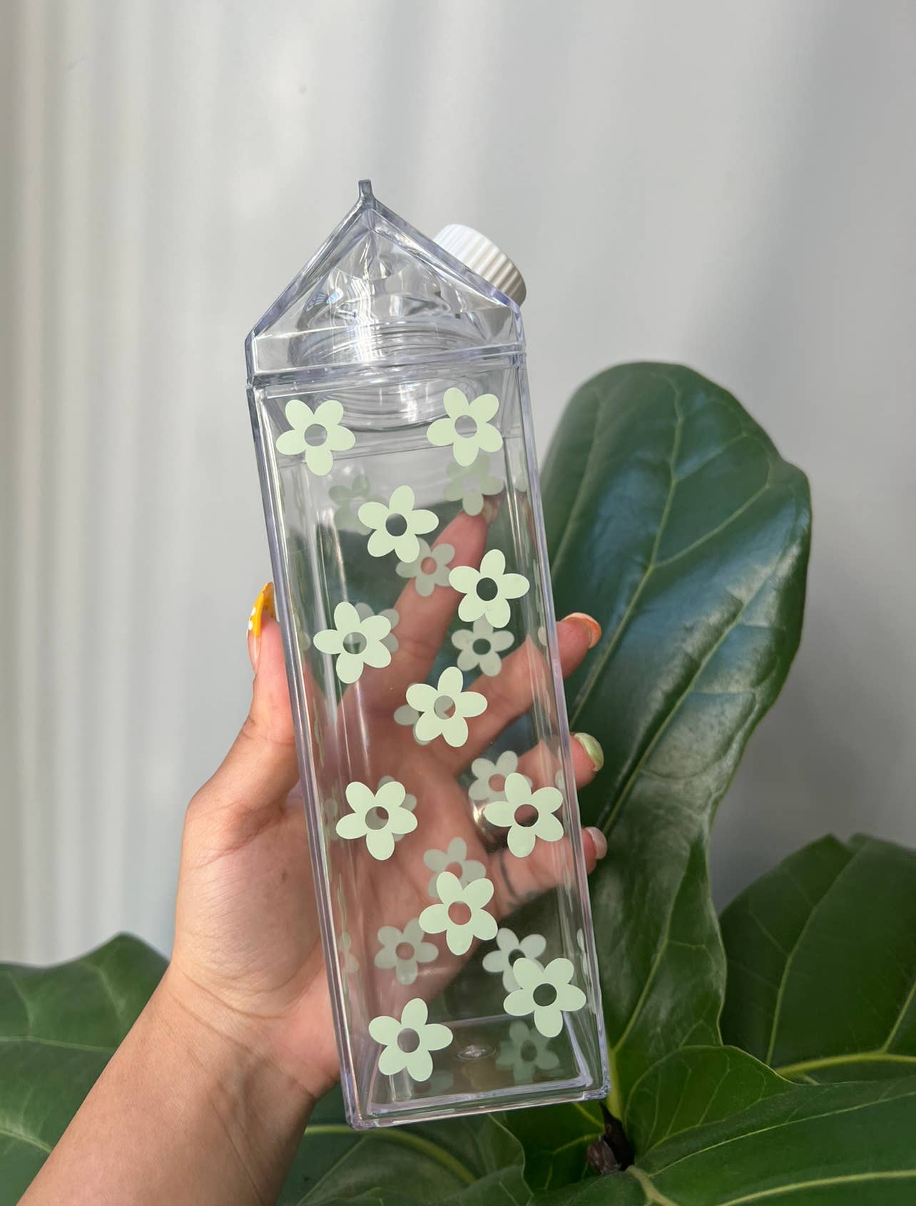 Anissa Yanira Shop - Wholesale Water Bottle - Pastel Green Flower Milk Carton Water Bottle1
