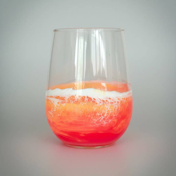 Artful Nests - Wholesale Wine Glass - Resin Wave Sunset Stemless Wine Glass1
